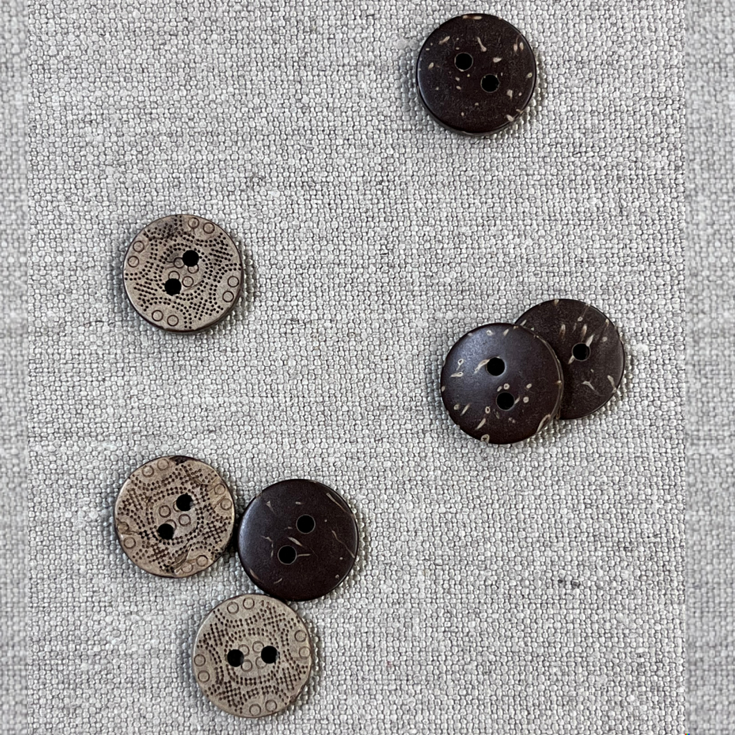 Coconut Buttons - Laser Cut - 18L [4-9]