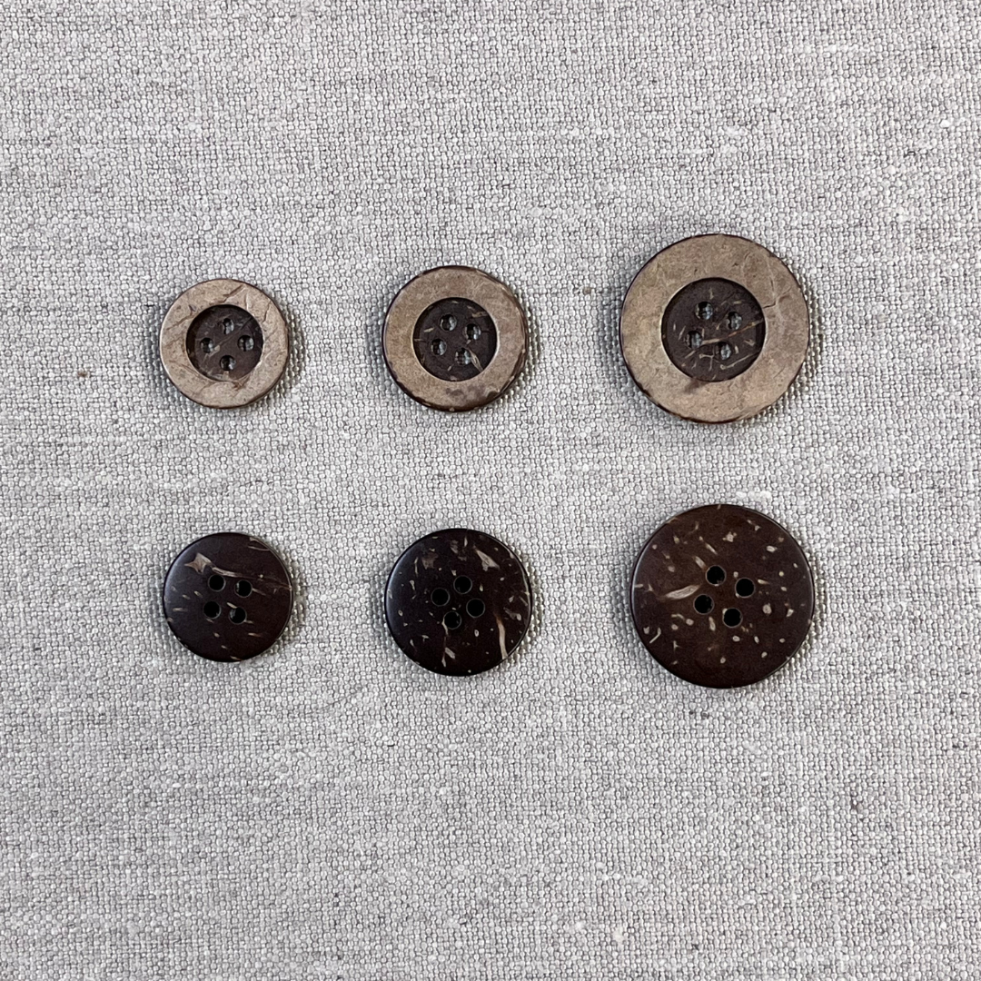 Coconut Buttons - Raised Rim - 40L – Pickering International